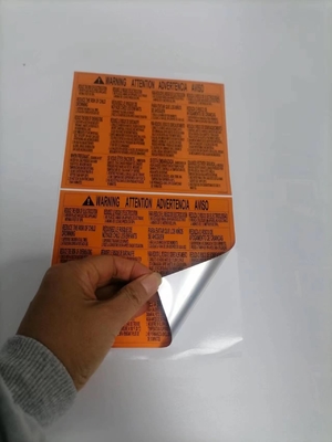 Paket etiketleri için özel su geçirmez metal çıkartmalar Gümüş poliester